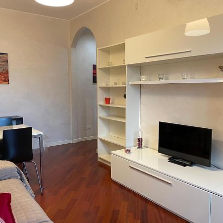 Adriano Metro & Comfort Suites - Affitti Brevi Italia Milano Eksteriør billede